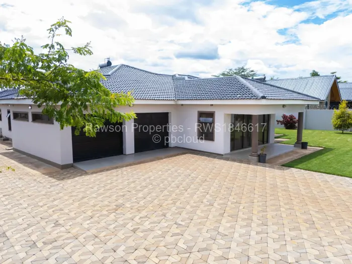 5 Bedroom House for Sale in Sandton Park, Harare