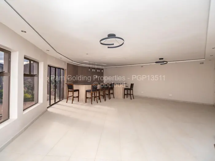 Retail/Shop to Rent in Groom Bridge