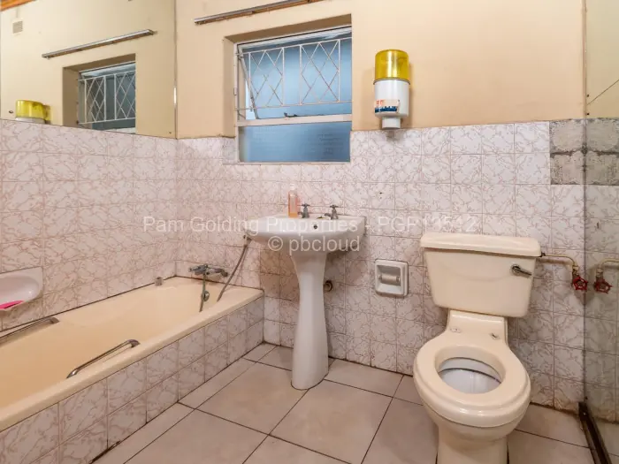 Other Commercial to Rent in Avondale