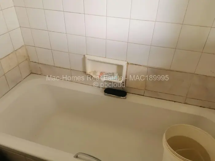 2 Bedroom Cottage/Garden Flat for Sale in Avondale, Harare