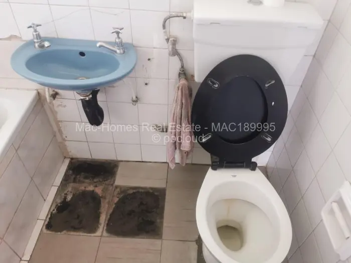 2 Bedroom Cottage/Garden Flat for Sale in Avondale, Harare