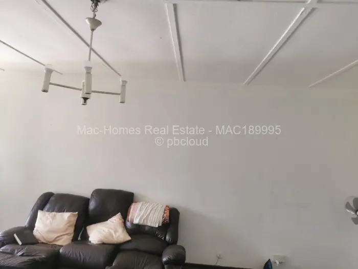 2 Bedroom Cottage/Garden Flat for Sale in Avondale, Harare