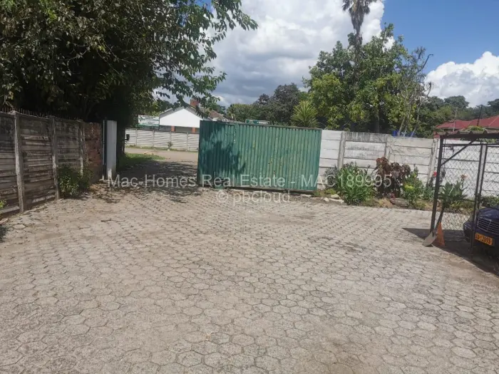 2 Bedroom Cottage/Garden Flat for Sale in Avondale, Harare