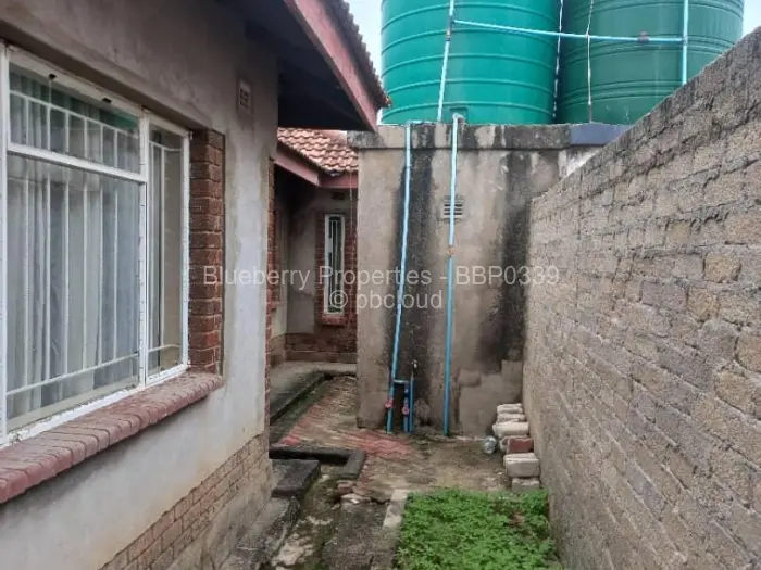 3 Bedroom House to Rent in Damofalls, Damofalls