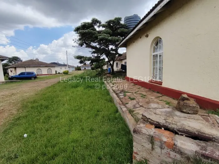 3 Bedroom House for Sale in Bluff Hill, Harare