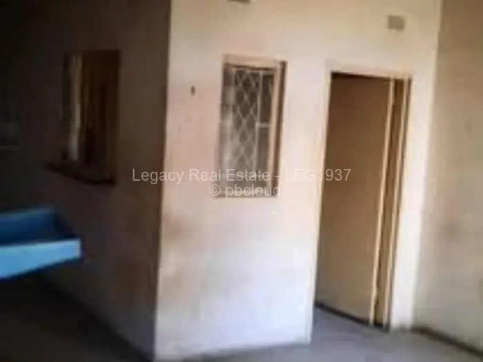 Retail/Shop for Sale in Chitungwiza, Chitungwiza