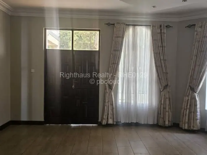 5 Bedroom House to Rent in Borrowdale, Harare