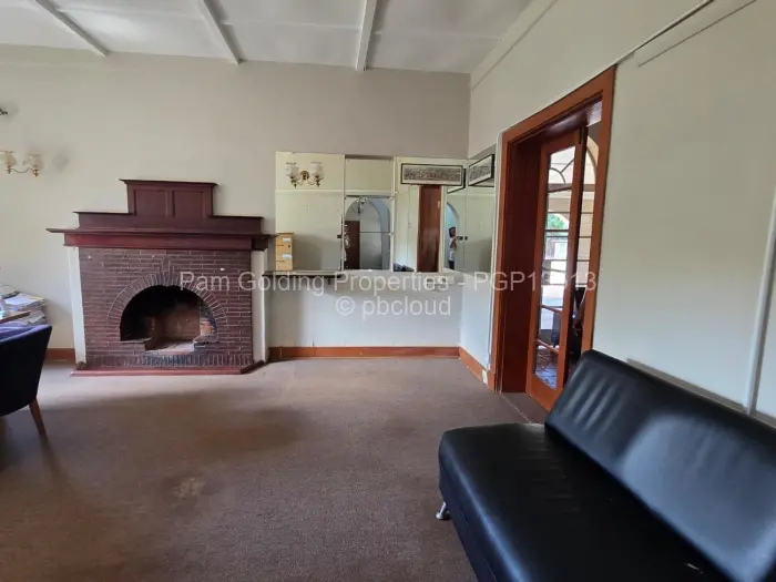 4 Bedroom House for Sale in Suburbs, Bulawayo