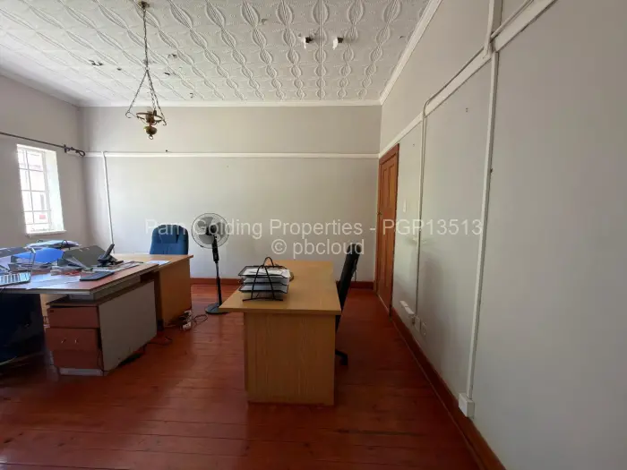 4 Bedroom House for Sale in Suburbs, Bulawayo