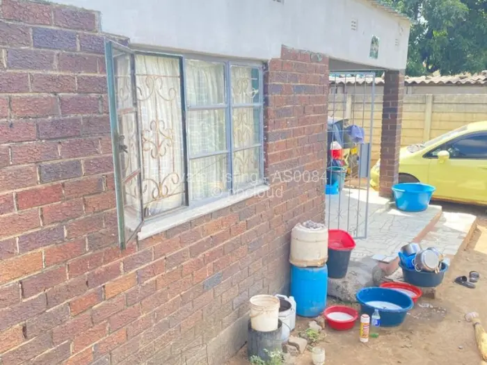 3 Bedroom House for Sale in Highfield, Harare