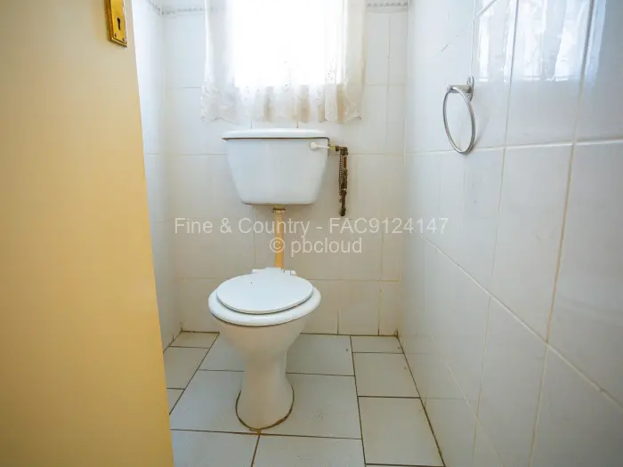 4 Bedroom House for Sale in Ruwa, Ruwa