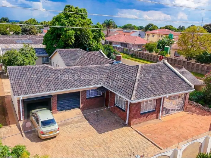 4 Bedroom House for Sale in Ruwa, Ruwa