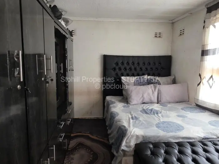 6 Bedroom House for Sale in Ruwa, Ruwa