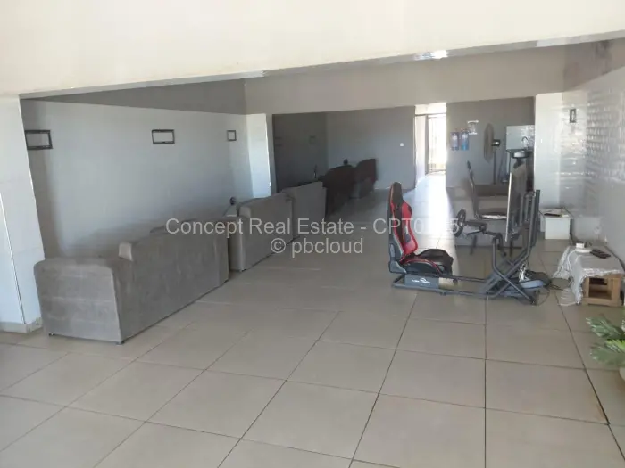 Retail/Shop to Rent in Chitungwiza, Chitungwiza