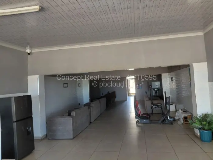 Retail/Shop to Rent in Chitungwiza, Chitungwiza