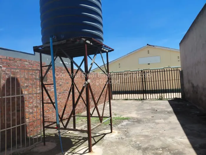 Retail/Shop to Rent in Chitungwiza, Chitungwiza