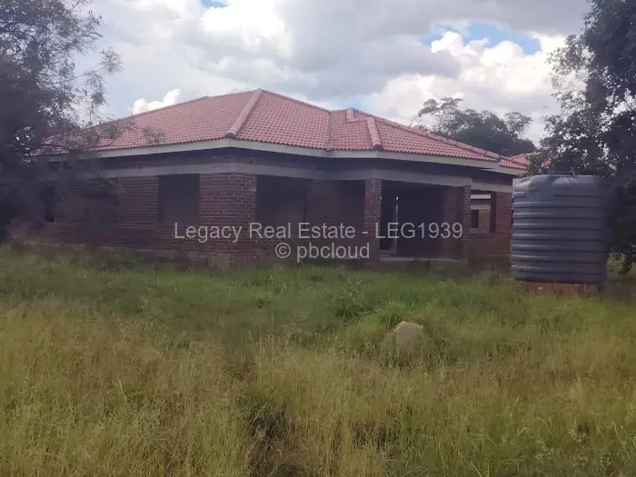 Townhouse/Cluster for Sale in Waterfalls, Harare