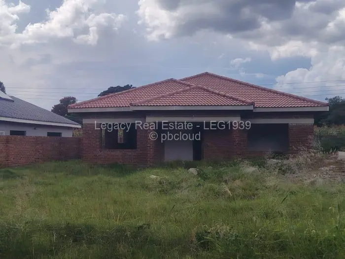 Townhouse/Cluster for Sale in Waterfalls, Harare