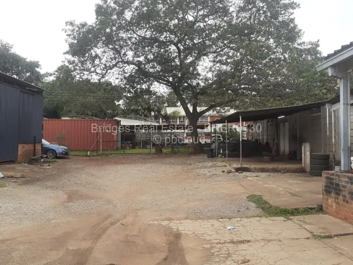 Warehouse/Industrial for Sale in Bluff Hill, Harare