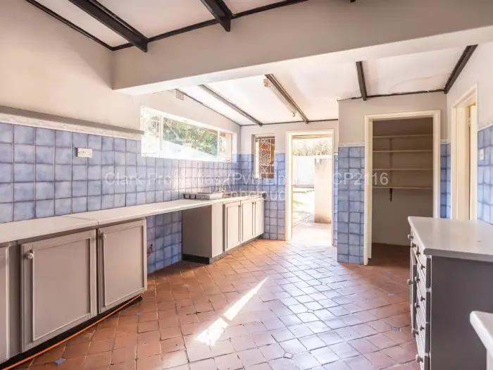 6 Bedroom House for Sale in Greystone Park, Harare