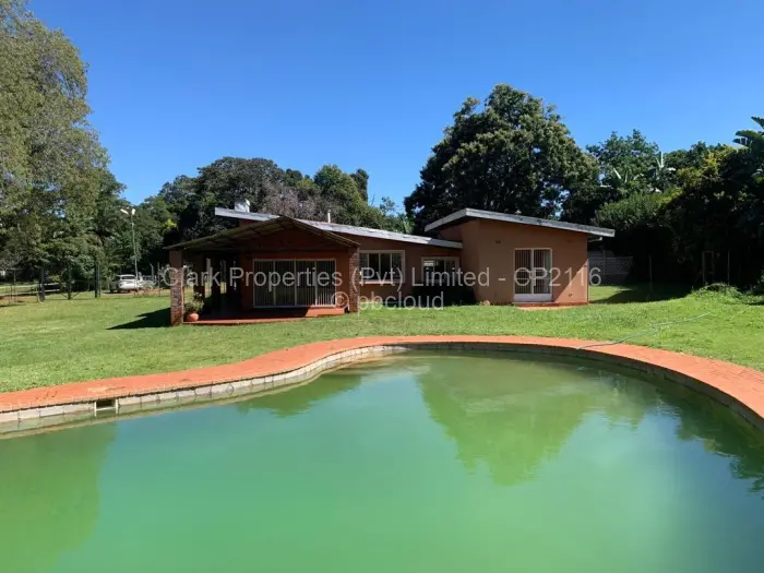 6 Bedroom House for Sale in Greystone Park, Harare