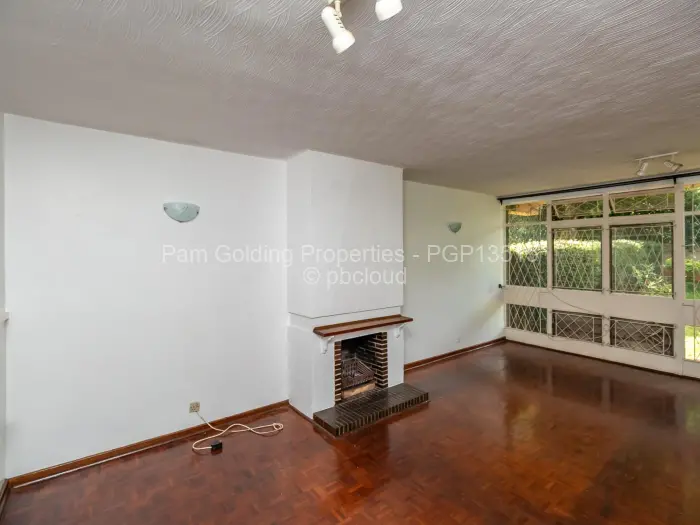 Flat/Apartment to Rent in Avondale