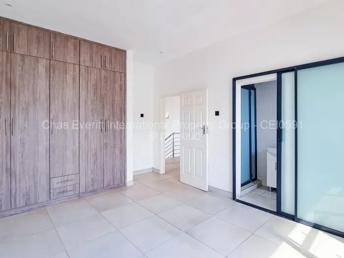 Townhouse/Cluster to Rent in Carrick Creagh Estate