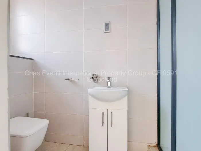 Townhouse/Cluster to Rent in Carrick Creagh Estate