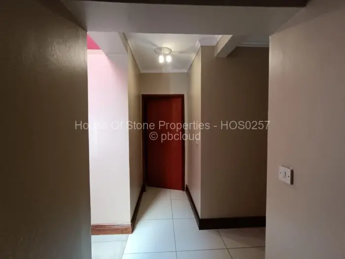 5 Bedroom House for Sale in Kambuzuma, Harare