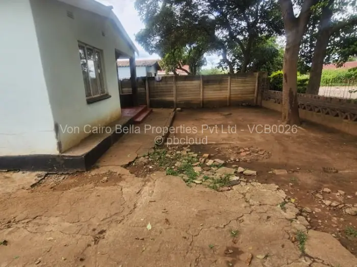 4 Bedroom House for Sale in Kambuzuma, Harare