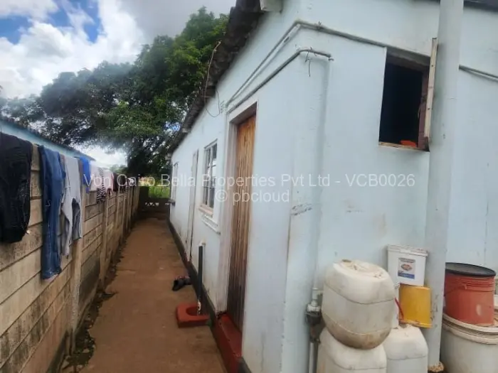 4 Bedroom House for Sale in Kambuzuma, Harare