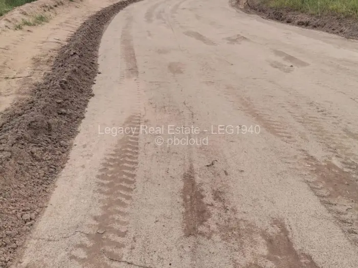 Commercial Stand for Sale in Lake Chivero, Lake Chivero