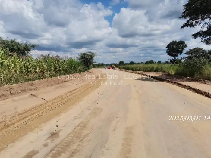 Commercial Stand for Sale in Lake Chivero, Lake Chivero