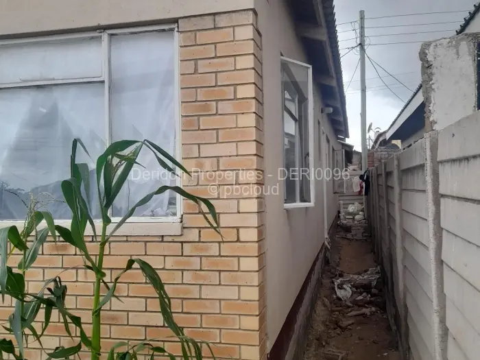 4 Bedroom House for Sale in St Marys, Chitungwiza