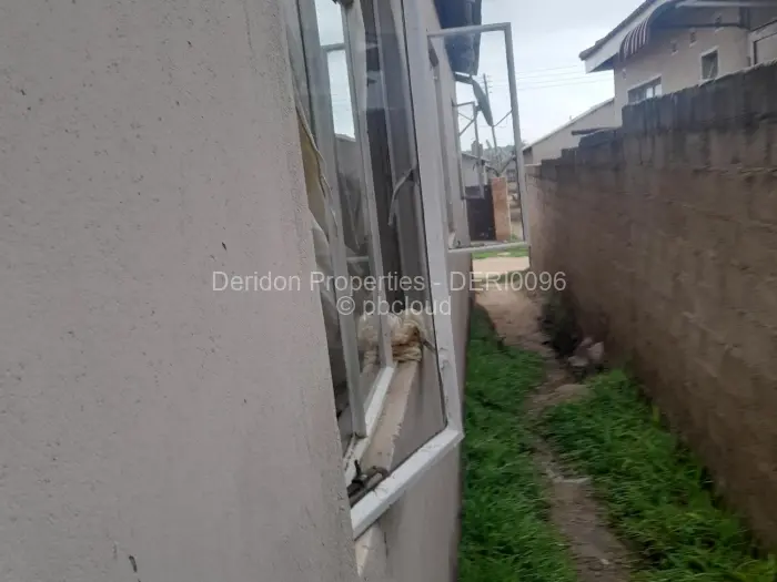 4 Bedroom House for Sale in St Marys, Chitungwiza