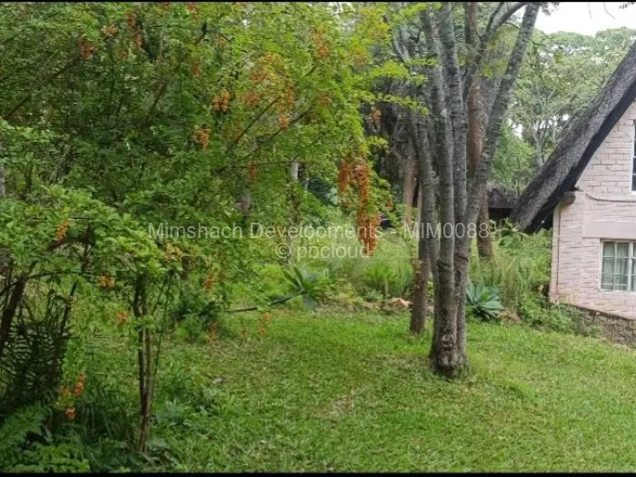 4 Bedroom House for Sale in Mazvikadei, Mazvikadei