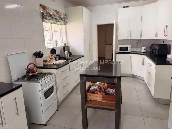 3 Bedroom House for Sale in Chisipite, Harare