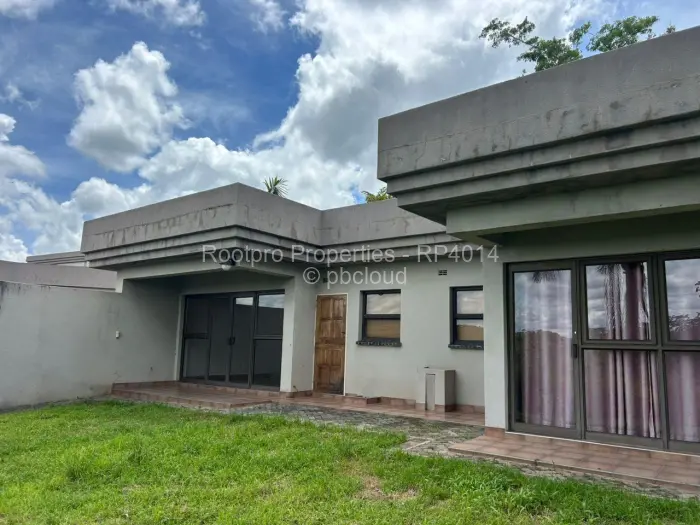 7 Bedroom House for Sale in Glen Lorne, Harare