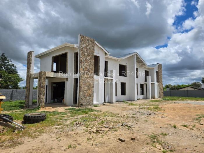 Townhouse/Cluster for Sale in Marlborough, Harare