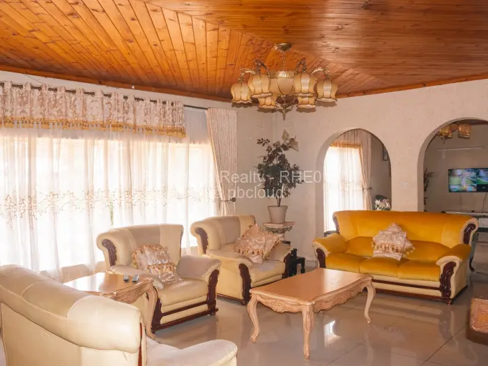 4 Bedroom House to Rent in Mount Pleasant