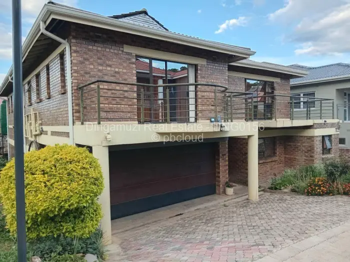 5 Bedroom House for Sale in Carrick Creagh Estate, Harare