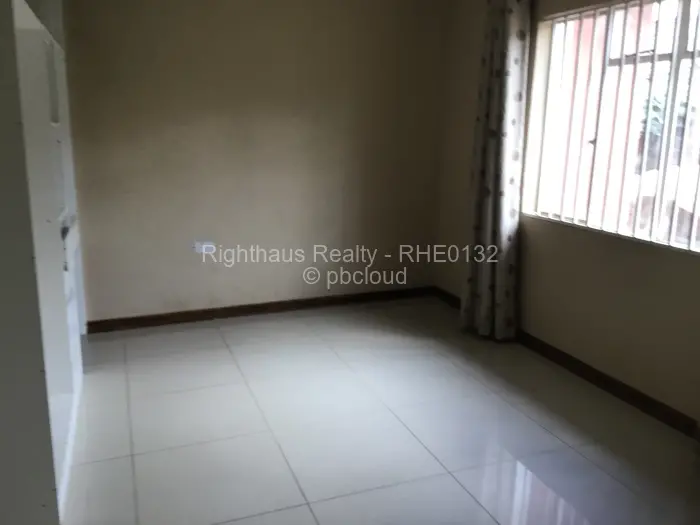 4 Bedroom House for Sale in Zimre Park, Harare