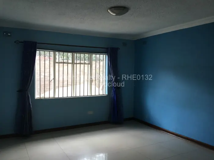 4 Bedroom House for Sale in Zimre Park, Harare