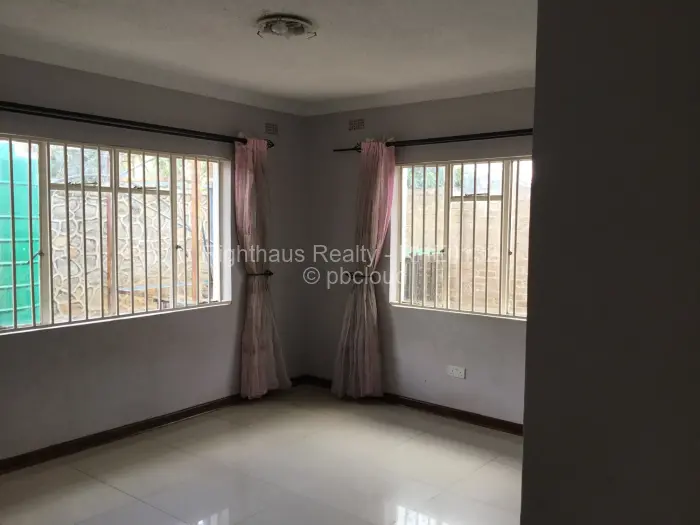 4 Bedroom House for Sale in Zimre Park, Harare