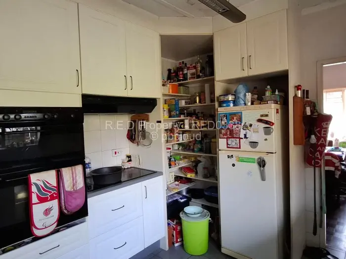 3 Bedroom House for Sale in Ilanda, Bulawayo