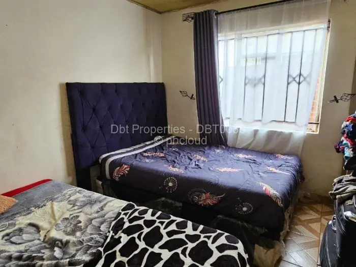 4 Bedroom House for Sale in Budiriro, Harare