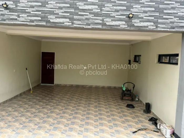 Townhouse/Cluster for Sale in Carrick Creagh Estate, Harare