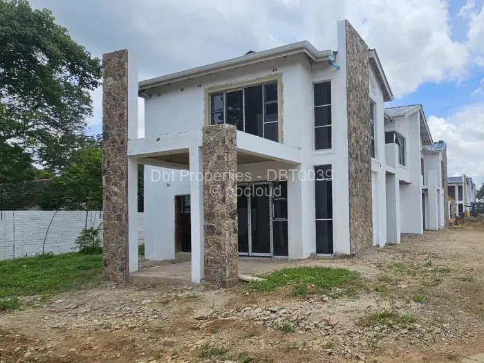 Townhouse/Cluster for Sale in Marlborough, Harare