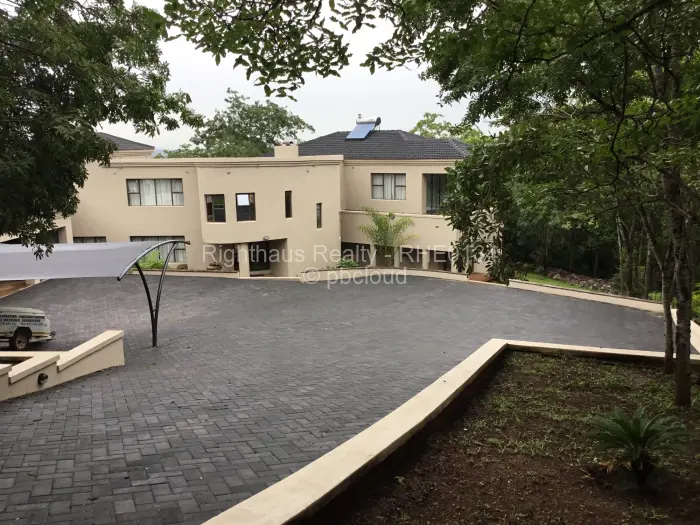 5 Bedroom House for Sale in Borrowdale, Harare