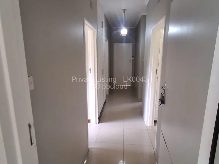 4 Bedroom House to Rent in Glen Lorne